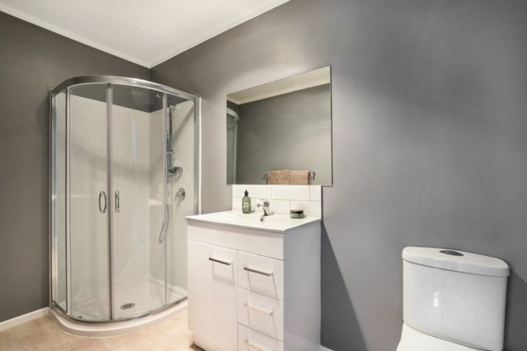 Photo of property in 9 Mack Place, Red Hill, Papakura, 2110