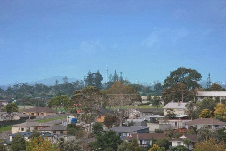 Photo of property in 25 Virgo Place, Glen Eden, Auckland, 0602