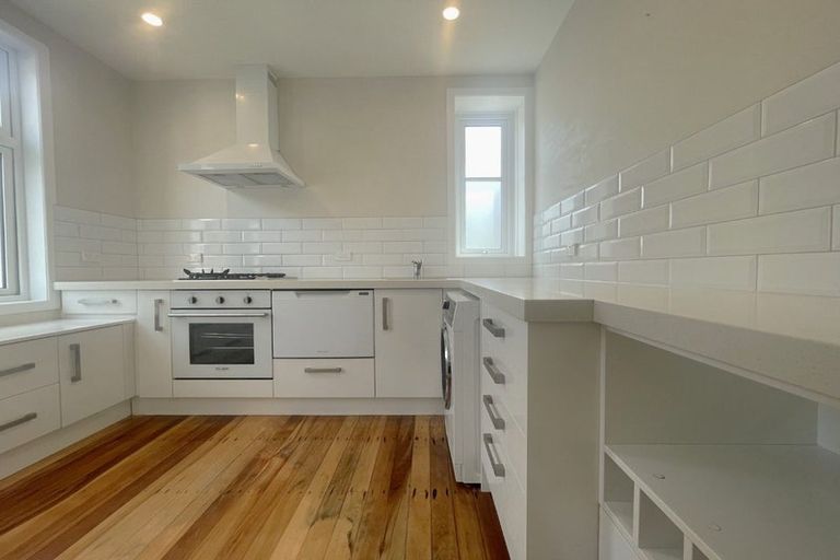 Photo of property in 1/34 Hawkestone Street, Thorndon, Wellington, 6011