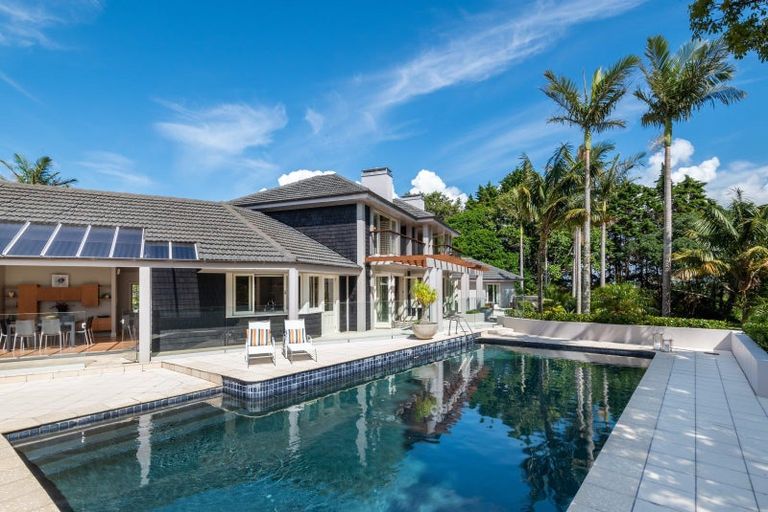 Photo of property in 13 Acmena Lane, Pakuranga, Auckland, 2010