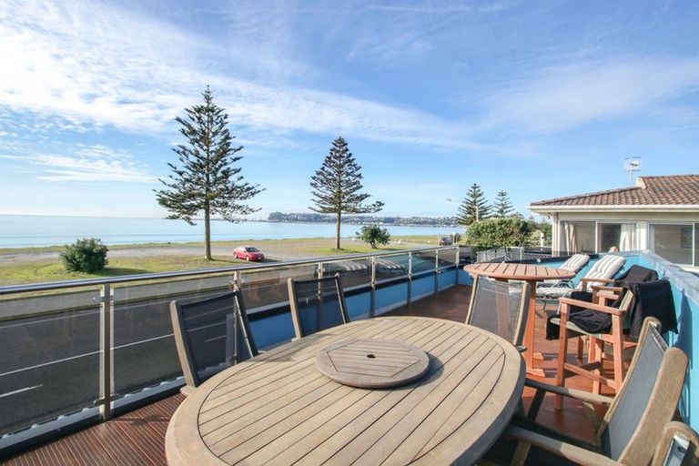 Photo of property in 2/29 The Esplanade, Westshore, Napier, 4110
