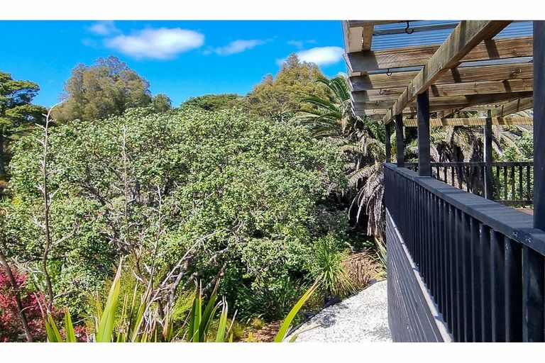 Photo of property in 57 Hauraki Road, Leigh, Warkworth, 0985