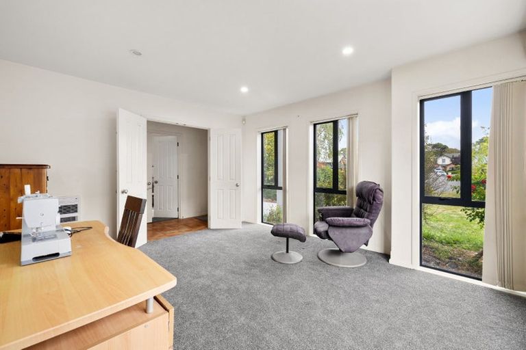 Photo of property in 21 Becmead Drive, Harewood, Christchurch, 8051