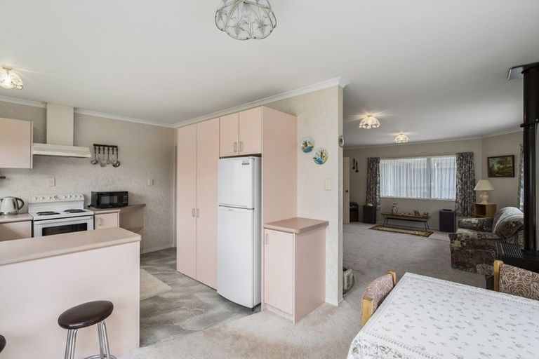 Photo of property in 2/219 Mangorei Road, Merrilands, New Plymouth, 4312