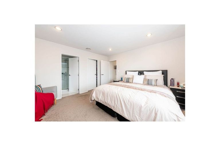 Photo of property in 16 Ballindrait Drive, Flat Bush, Auckland, 2019