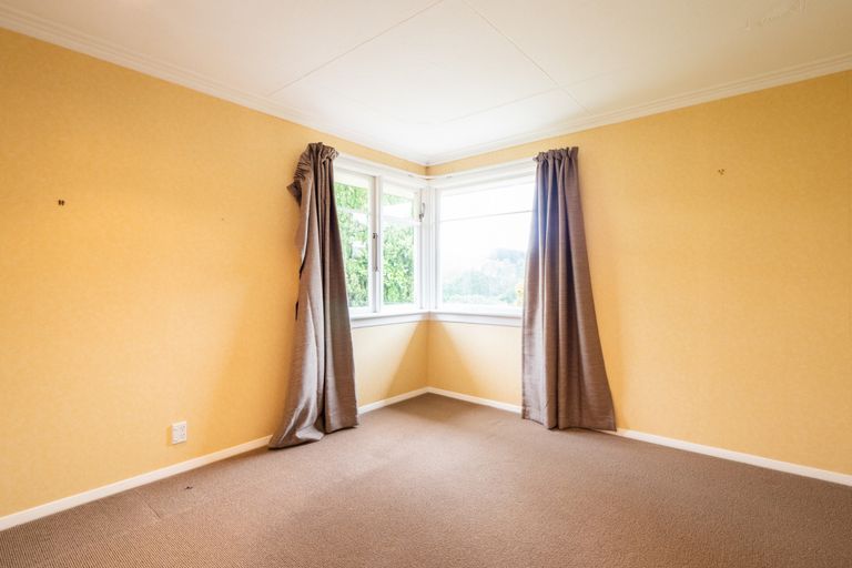 Photo of property in 54 Hocken Street, Kenmure, Dunedin, 9011