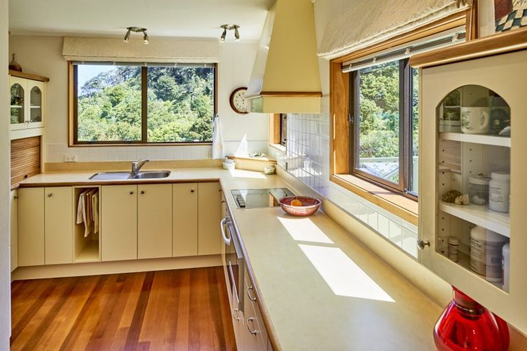 Photo of property in 126a Cheviot Road, Lowry Bay, Lower Hutt, 5013