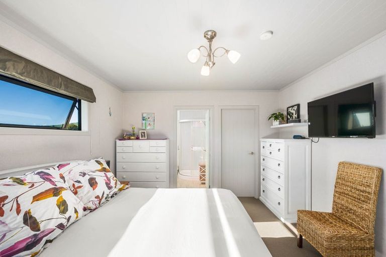 Photo of property in 136 Lisland Drive, Kinloch, Taupo, 3377