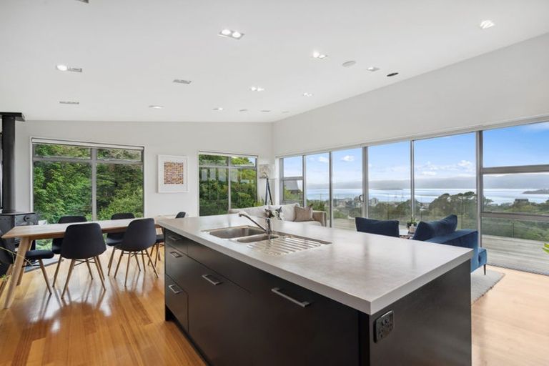 Photo of property in 29 Orangi Kaupapa Road, Northland, Wellington, 6012