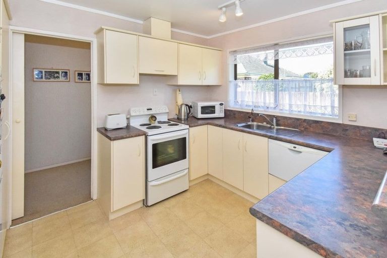 Photo of property in 1/19a Landscape Road, Papatoetoe, Auckland, 2025