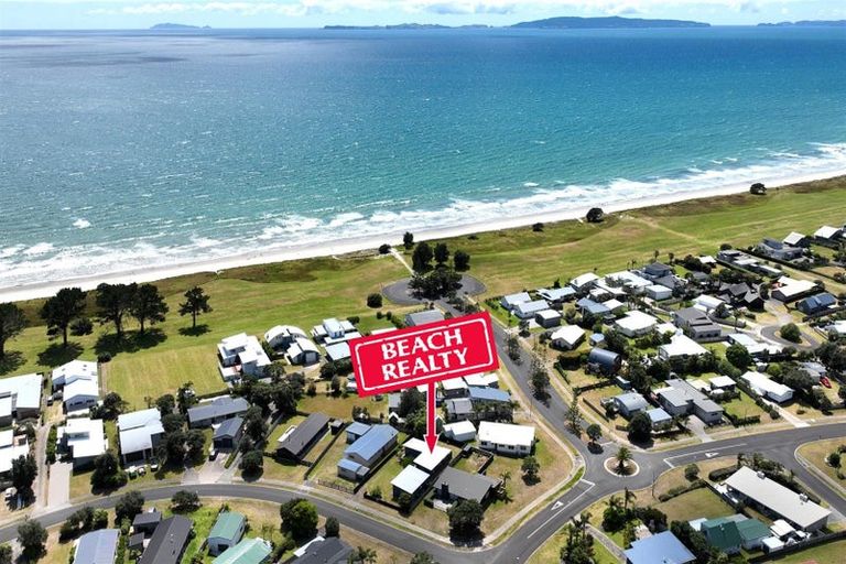Photo of property in 102 Sands Crescent, Matarangi, Whitianga, 3592