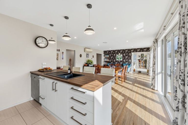 Photo of property in 12 Kawakawa Street, Pegasus, 7612