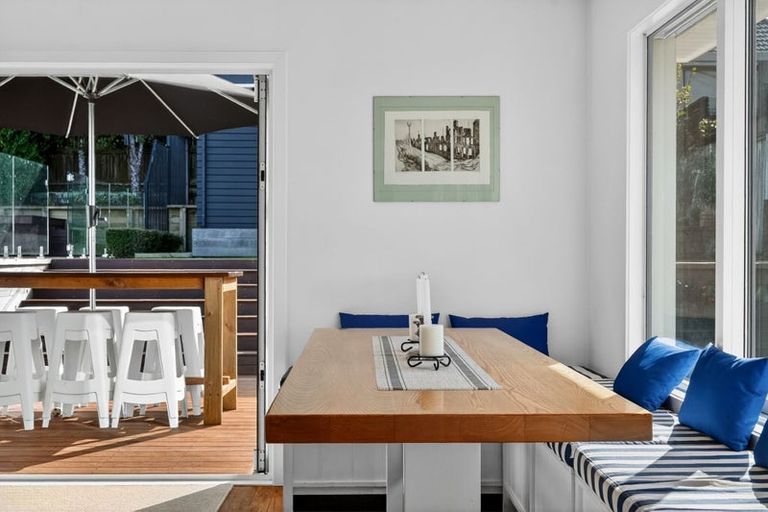 Photo of property in 2/41 Hastings Road, Mairangi Bay, Auckland, 0630