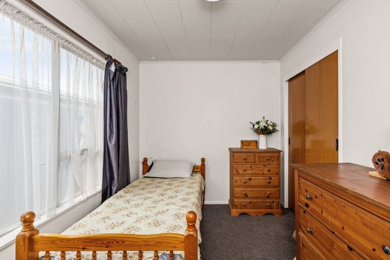 Photo of property in 8 Jeffares Place, Taradale, Napier, 4112