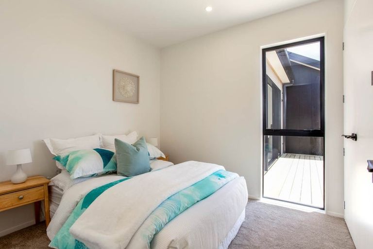 Photo of property in 23 Anehana Place, Stanmore Bay, Whangaparaoa, 0932