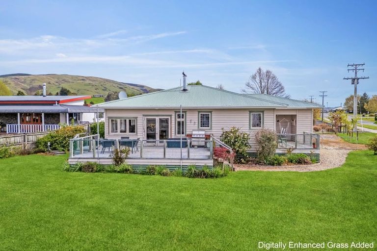 Photo of property in 56 Blaydon Street, Waikaia, 9778