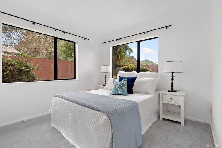 Photo of property in 21a Astley Avenue, New Lynn, Auckland, 0600