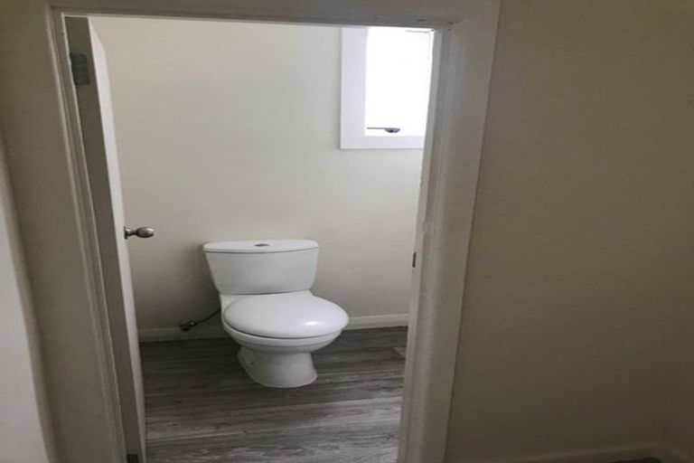 Photo of property in 59 Pah Road, Cockle Bay, Auckland, 2014