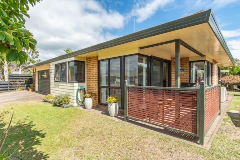 Photo of property in 43 Hibiscus Avenue, Mount Maunganui, 3116
