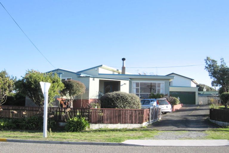 Photo of property in 29 Hillcrest Road, Raumati South, Paraparaumu, 5032