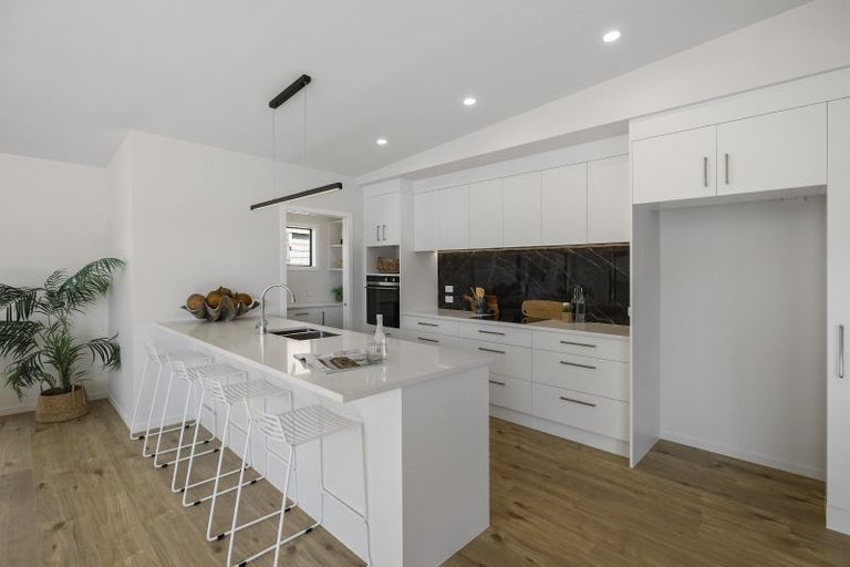 Photo of property in 12 Bob Carter Place, Welcome Bay, Tauranga, 3175