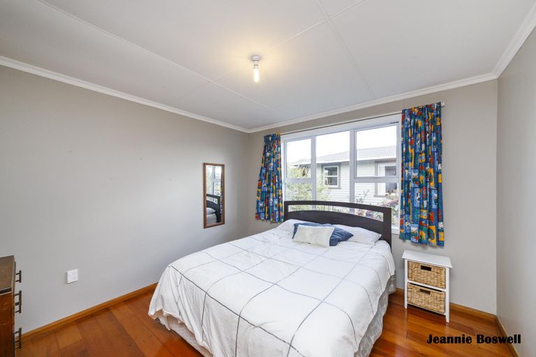 Photo of property in 28 Henare Street, West End, Palmerston North, 4412