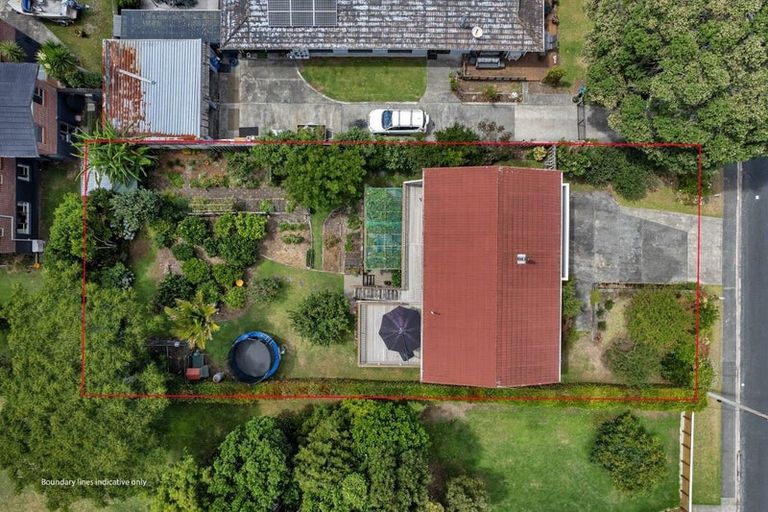 Photo of property in 94 One Tree Point Road, One Tree Point, 0118