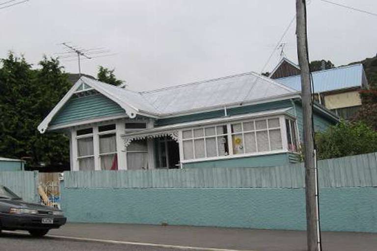 Photo of property in 78 Oxford Street, Lyttelton, 8082
