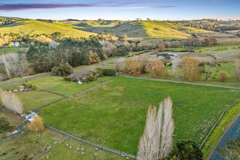 Photo of property in 8b Willow Lane, Stillwater, Silverdale, 0993