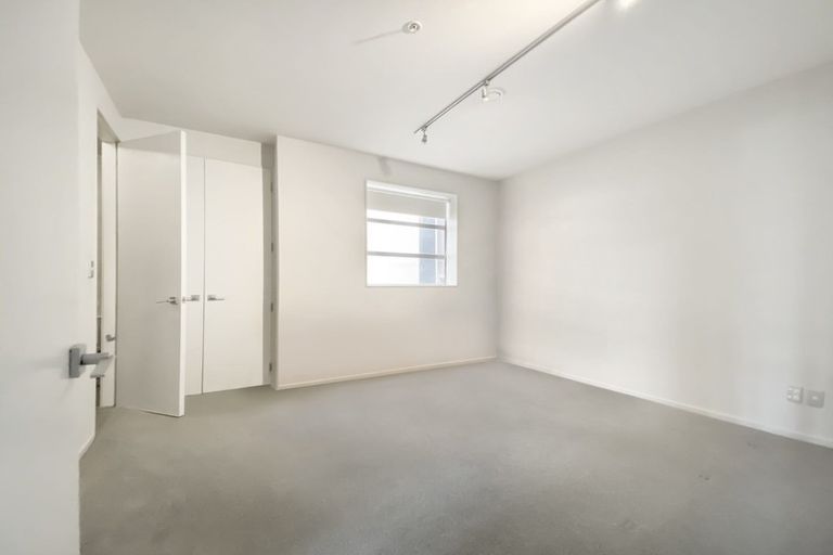 Photo of property in Vespa Apartments, 407/20 Hanson Street, Mount Cook, Wellington, 6021