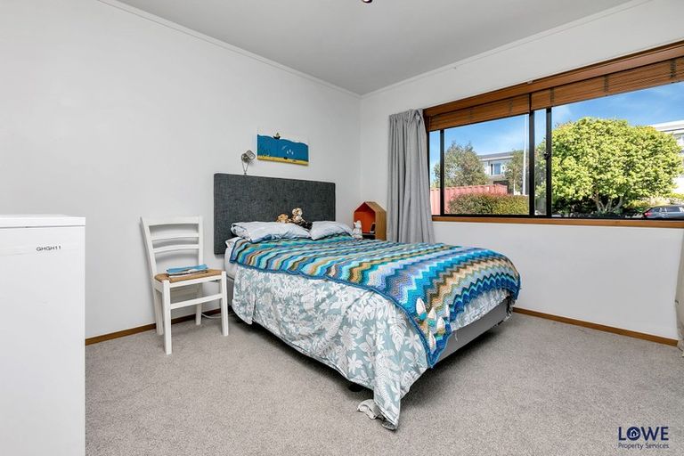 Photo of property in 14 Asbury Crescent, Campbells Bay, Auckland, 0630