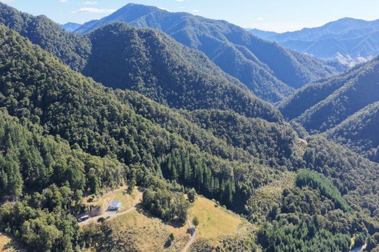 Photo of property in 291 Braeburn Track, Braeburn Range, Murchison, 7077