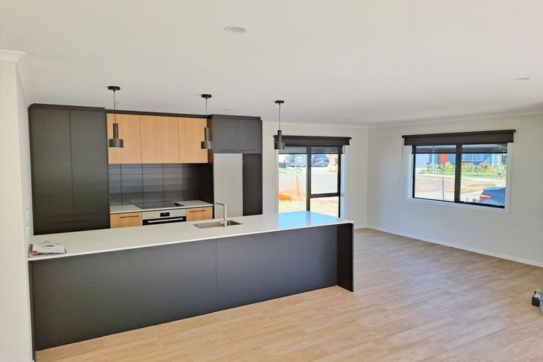 Photo of property in 8 Mckerrow Place, Featherston, 5710