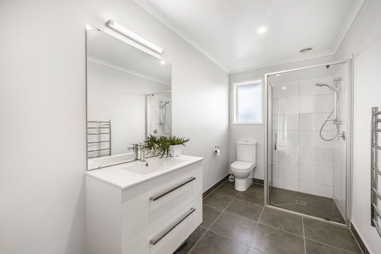 Photo of property in 22 Irwin Road, Kingseat, Pukekohe, 2679