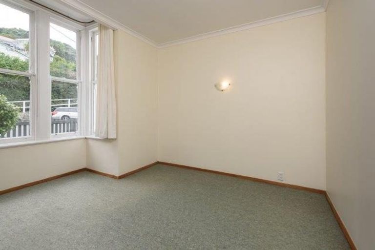 Photo of property in 43 Grant Road, Thorndon, Wellington, 6011