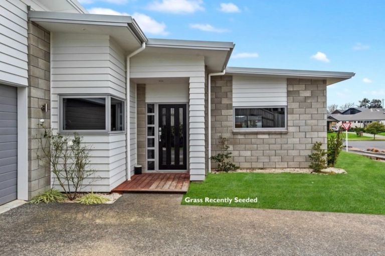 Photo of property in 2 Rigg Place, Flagstaff, Hamilton, 3210
