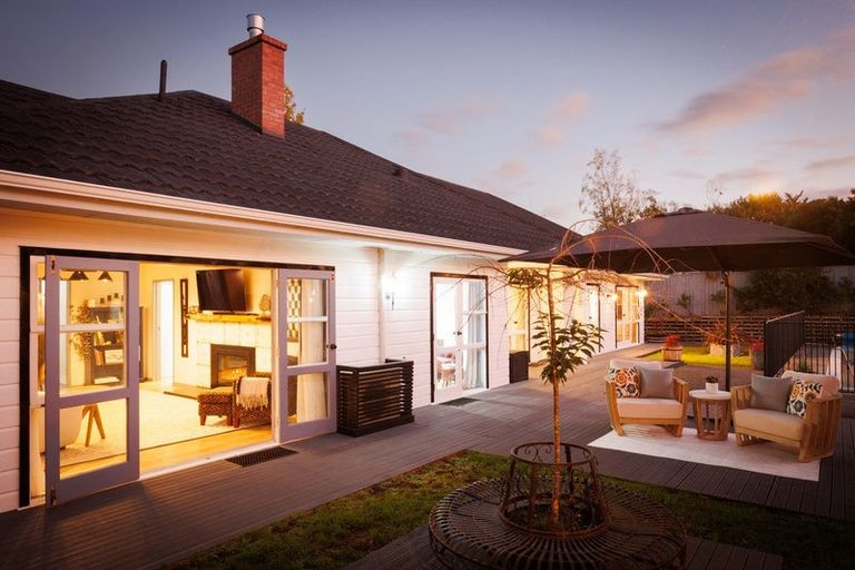 Photo of property in 8 Skerman Street, Marton, 4710