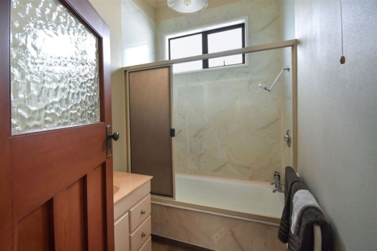 Photo of property in 61 Rutherford Street, Caversham, Dunedin, 9012