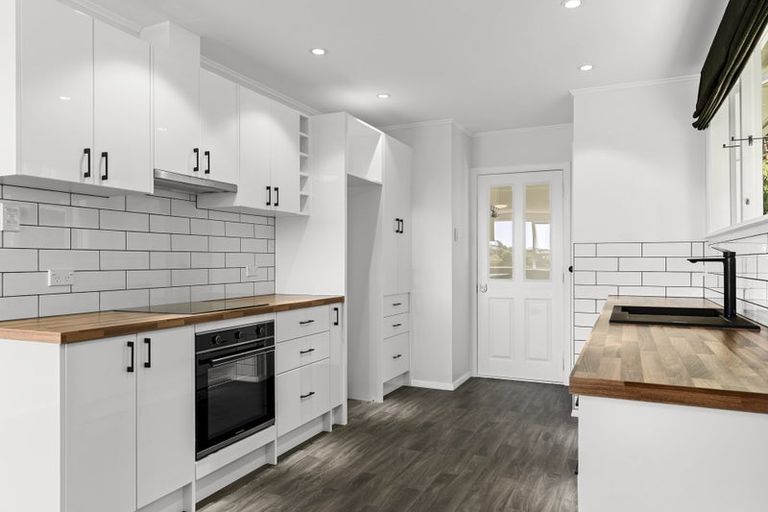 Photo of property in 58a Glenpark Avenue, Frankleigh Park, New Plymouth, 4310