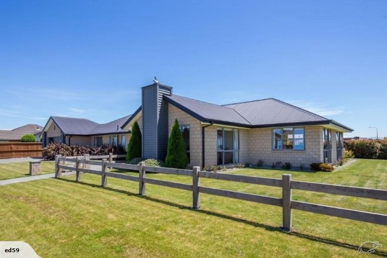 Photo of property in 25 Jacqueline Drive, West Melton, 7618