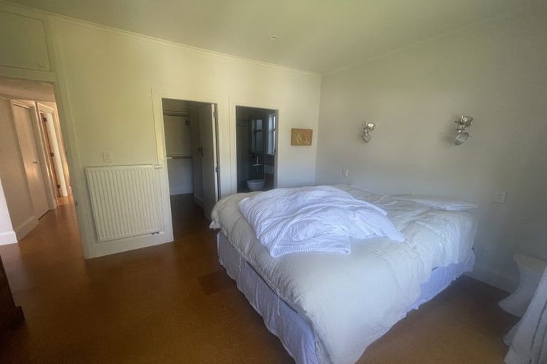 Photo of property in 11 Ngatoto Street, Khandallah, Wellington, 6035