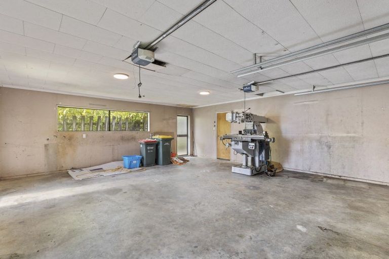 Photo of property in 2 Squire Place, Blagdon, New Plymouth, 4310