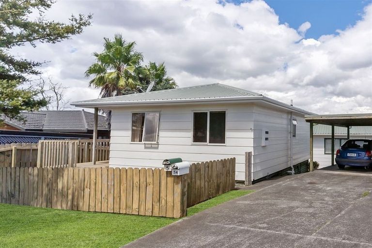 Photo of property in 5 Kinvig Place, Ranui, Auckland, 0612
