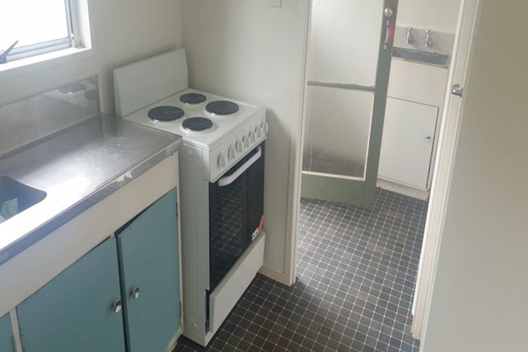 Photo of property in 38 Redcrest Avenue, Red Hill, Papakura, 2110