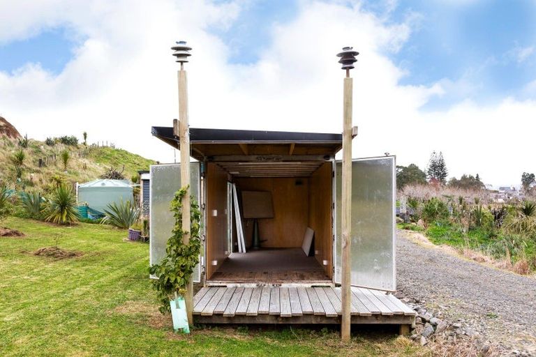 Photo of property in 456 Barrett Road, Omata, New Plymouth, 4374