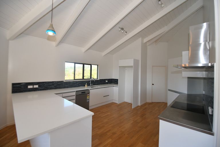 Photo of property in 45 Brick Bay Drive, Sandspit, Warkworth, 0982