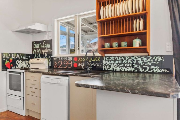 Photo of property in 3 Corlett Street, Utuhina, Rotorua, 3015