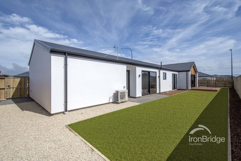 Photo of property in 40 Chambers Avenue, Woodend, 7691