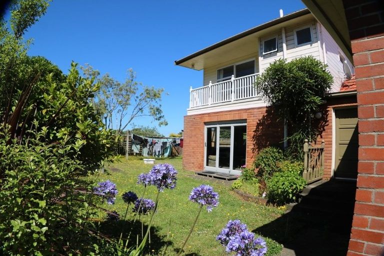 Photo of property in 65 Riverside Drive, Waiwhetu, Lower Hutt, 5010