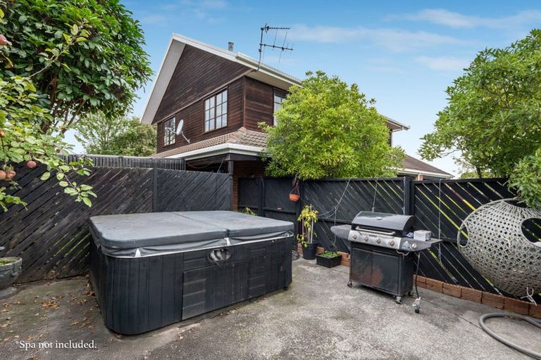 Photo of property in 159 Royal Park Drive, Parklands, Christchurch, 8083